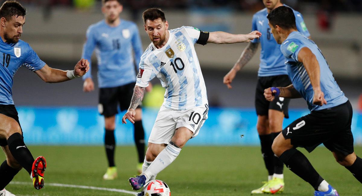 El seleccionado nacional de fútbol buscará sostener el liderazgo en la tabla de posiciones por las eliminatorias sudamericanas para el Mundial 2026 a disputarse en Estados Unidos, México y Canadá.