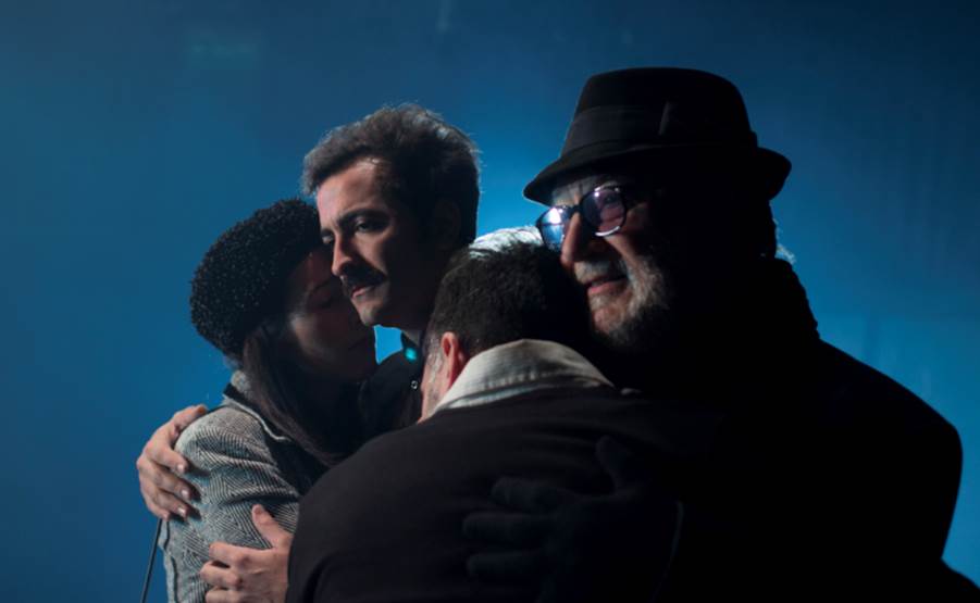 "Por culpa de la nieve" formó parte del 3er. Festival Novísima Dramaturgia Argentina del Centro Cultural de la Cooperación y de la Fiesta de Teatro de CABA en 2016.